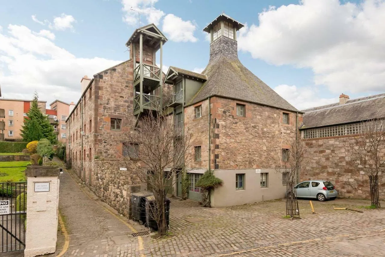 Joivy Unique Loft At The Brewery With Free Secure Parking - No Suv'S Apartment Edinburgh