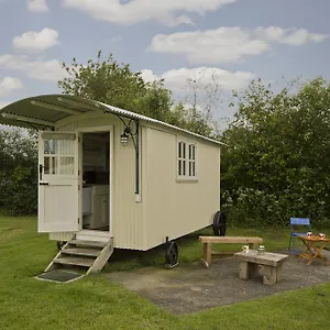 Mill Farm Shepherds Hut , Skipsea United Kingdom